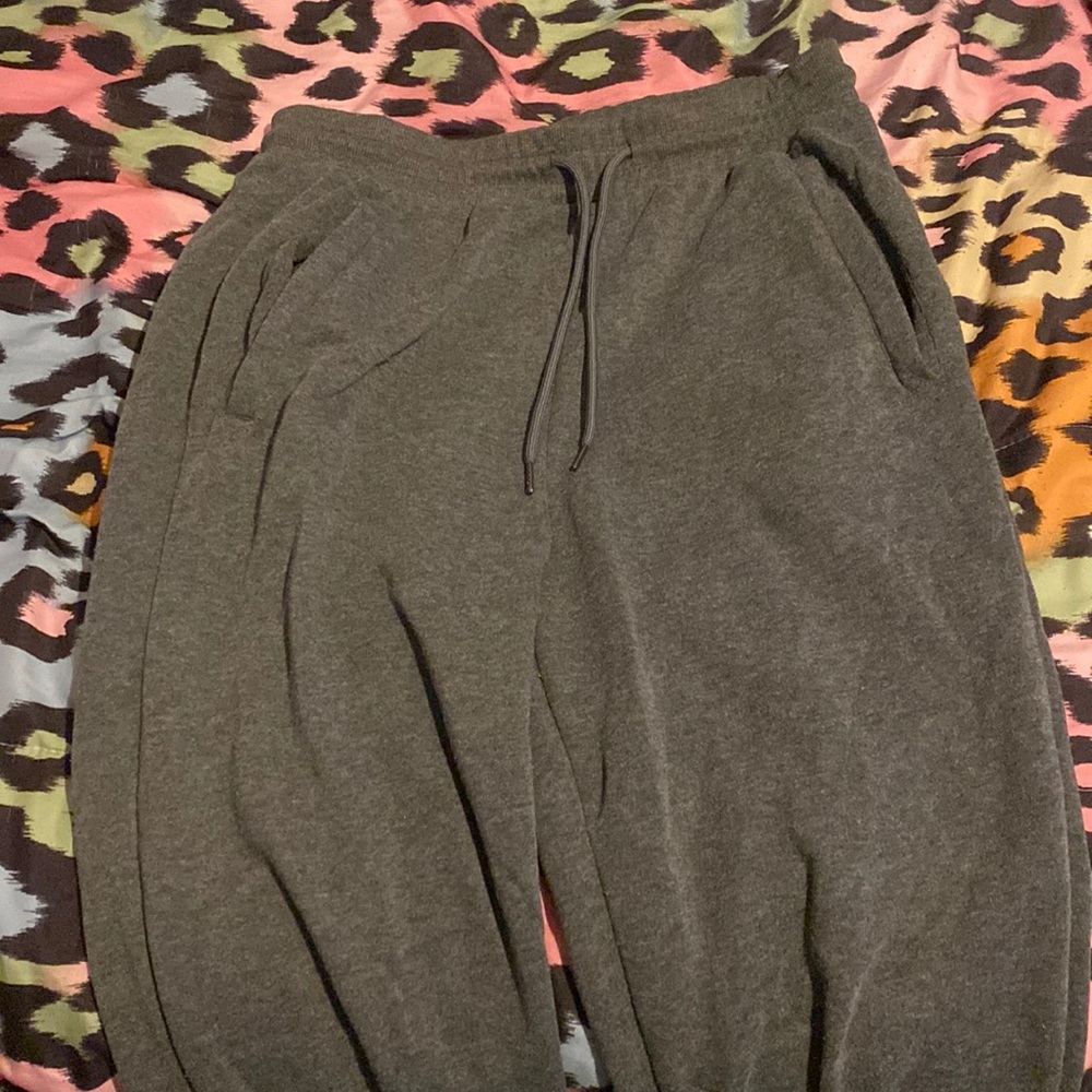 grey sweatpants